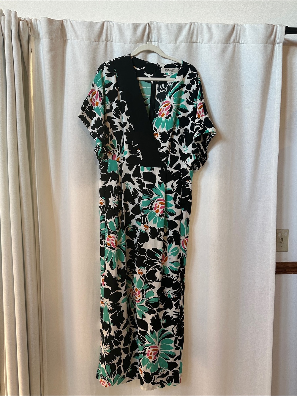 Diane Von Furstenberg Floral Jumpsuit NWOT Size 12